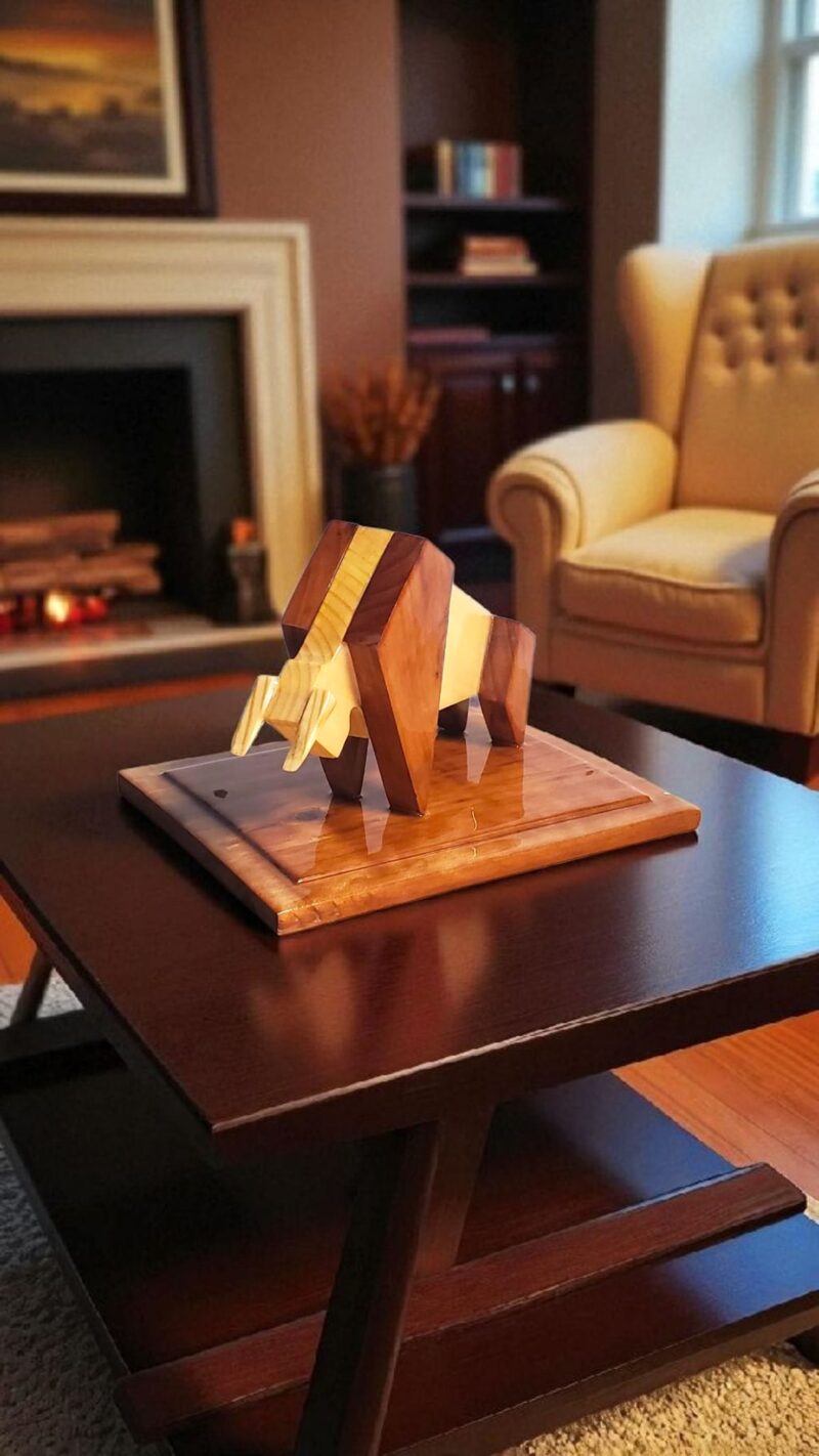 Figura artesanal de toro
